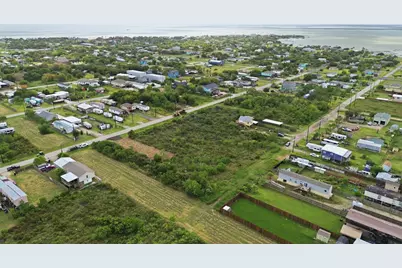 17 W Street, San Leon, TX 77539 - Photo 12