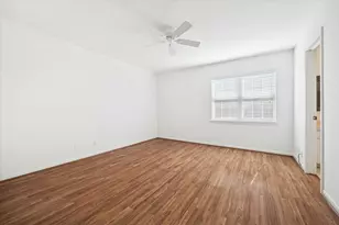 2105 S Winrock Blvd S, Houston, TX 77057 - Photo 12