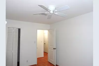 2105 S Winrock Boulevard S #48, Houston, TX 77057 - Photo 16