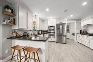 14542 Broadgreen Dr, Houston, TX 77079 - Photo 20