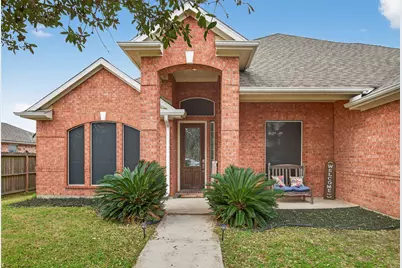 9702 Inwood Circle, Baytown, TX 77523 - Photo 1
