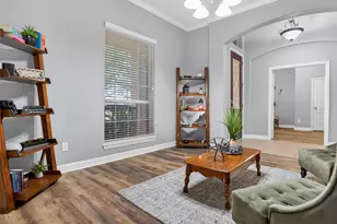 9702 Inwood Cir, Baytown, TX 77523 - Photo 8