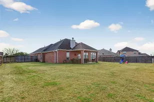 9702 Inwood Cir, Baytown, TX 77523 - Photo 32