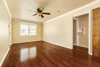 229 Caladium Street, Lake Jackson, TX 77566 - Photo 6