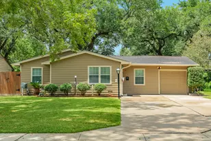 229 Caladium St, Lake Jackson, TX 77566 - Photo 1