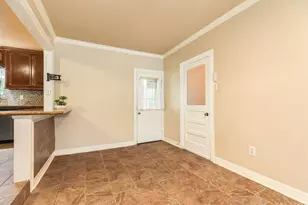 229 Caladium St, Lake Jackson, TX 77566 - Photo 10