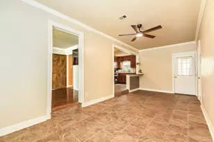 229 Caladium St, Lake Jackson, TX 77566 - Photo 8