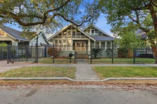 3308 Yupon St, Houston, TX 77006 - Photo 1