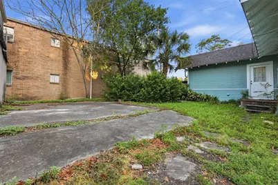 3308 Yupon Street, Houston, TX 77006 - Photo 24