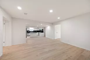 3835 Green Crest Dr, Houston, TX 77082 - Photo 10