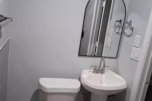 5304 Arapahoe St, Houston, TX 77020 - Photo 8