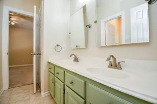 2227 Upland Park Dr, Sugar Land, TX 77479 - Photo 22