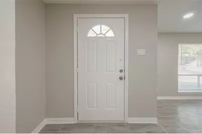 6 N Waxberry Road, The Woodlands, TX 77381 - Photo 6