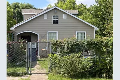 7812 E Magnolia Street, Houston, TX 77012 - Photo 1