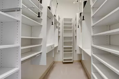 3388 Sage Road #301, Houston, TX 77056 - Photo 6