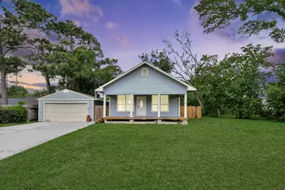 114 N Holmes Street, La Porte, TX 77571 - Photo 2