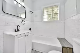 114 N Holmes St, La Porte, TX 77571 - Photo 28