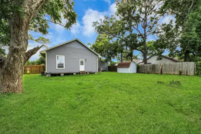 114 N Holmes Street, La Porte, TX 77571 - Photo 34