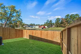 714 W Dallas St, Conroe, TX 77301 - Photo 18