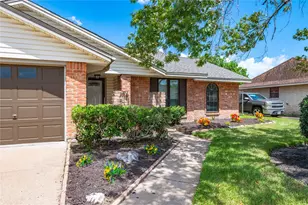 10411 Glenkirk, Houston, TX 77089 - Photo 4