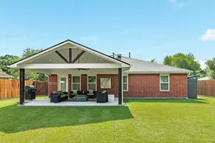112 Lillian Dr, West Columbia, TX 77486 - Photo 34