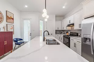 1273 Dewalt St, Houston, TX 77088 - Photo 4