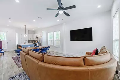 1273 Dewalt Street, Houston, TX 77088 - Photo 12
