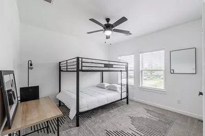 1273 Dewalt Street, Houston, TX 77088 - Photo 24