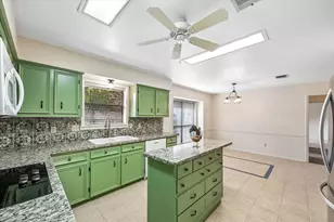 103 Bluebonnet Dr, Bellville, TX 77418 - Photo 10