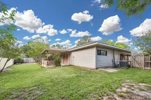 103 Bluebonnet Dr, Bellville, TX 77418 - Photo 18