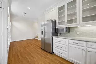 1119 Banks St, Houston, TX 77006 - Photo 14