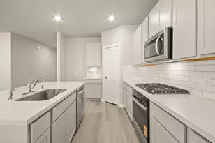 2310 Millican Dr, Dayton, TX 77535 - Photo 4