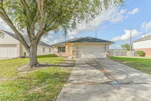 3927 Braden Dr N, Houston, TX 77047 - Photo 2