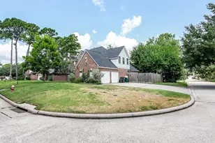 13502 Spring Ct, Tomball, TX 77375 - Photo 4