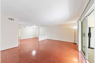 12633 Memorial Drive #170, Houston, TX 77024 - Photo 6