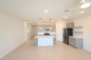 468 E Rose Marie Ln, Montgomery, TX 77356 - Photo 2