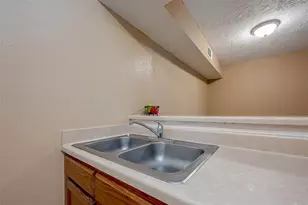 10555 Turtlewood Ct, Houston, TX 77072 - Photo 16