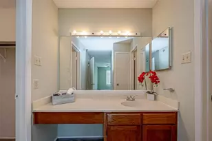 10555 Turtlewood Ct, Houston, TX 77072 - Photo 32