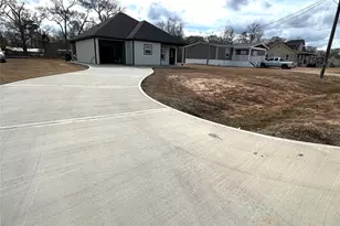 14952 Forest Castle Rd, Conroe, TX 77306 - Photo 1