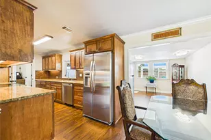 1212 Delores St, Kemah, TX 77565 - Photo 10