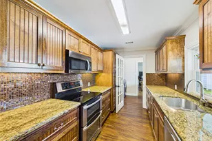 1212 Delores St, Kemah, TX 77565 - Photo 16