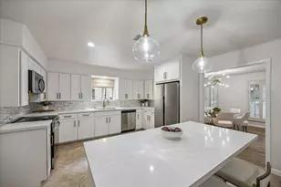 11418 Ash Creek Dr, Houston, TX 77043 - Photo 8