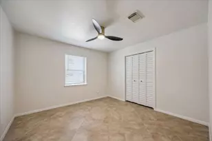 11418 Ash Creek Dr, Houston, TX 77043 - Photo 26