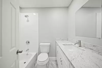 702 S Nugent Street, La Porte, TX 77571 - Photo 14