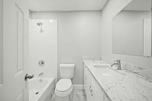 702 S Nugent St, La Porte, TX 77571 - Photo 14