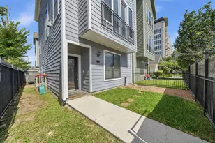 1401 Dorothy St, Houston, TX 77008 - Photo 2