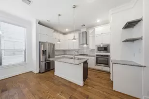 1401 Dorothy St, Houston, TX 77008 - Photo 8