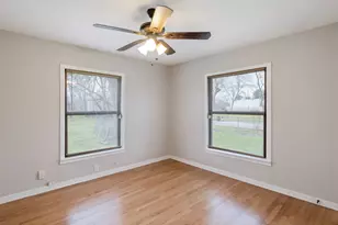 7357 Brace St, Houston, TX 77061 - Photo 8