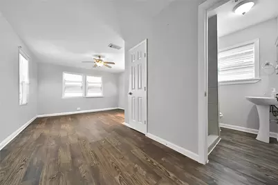 1606 W 8th Street, Freeport, TX 77541 - Photo 16