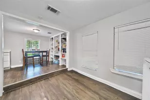 1606 W 8th St, Freeport, TX 77541 - Photo 12